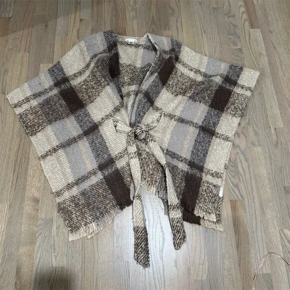 Max Studio Ruana Poncho Wrap Shawl Womens O/S Multicolor Plaid Belted Fringe - Picture 1 of 4